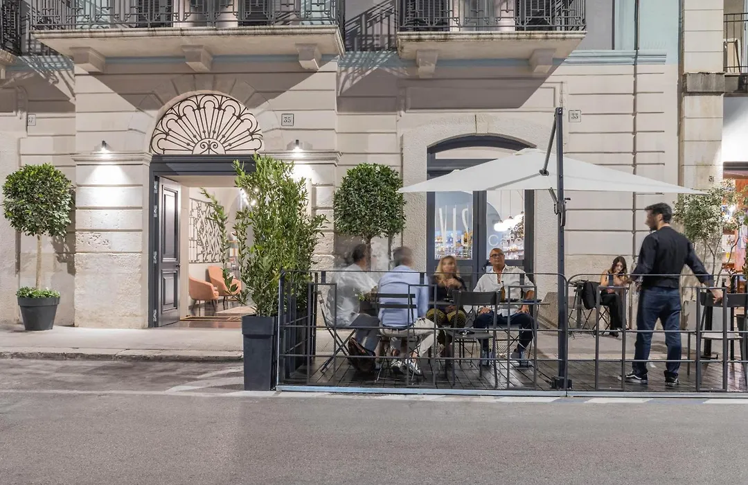 Vis Urban Suites & Spa - Boutique Hotel-1